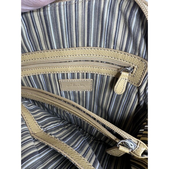 Clarks Leather Shoulder Bag Womens Convertible Purse Striped Lining Tan Pebbled - Picture 6 of 11